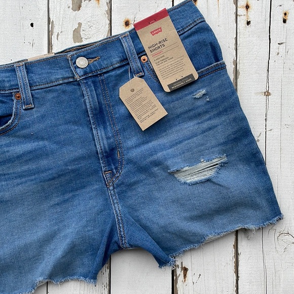 Levi’s High Rise Cut-off Denim Shorts NWT - Picture 7 of 11
